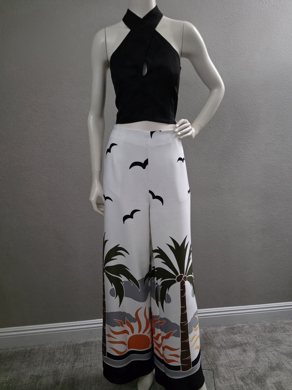Tropical Print Set - High-Waist Wide Leg Pants (L) & Black Cropped Top (M)